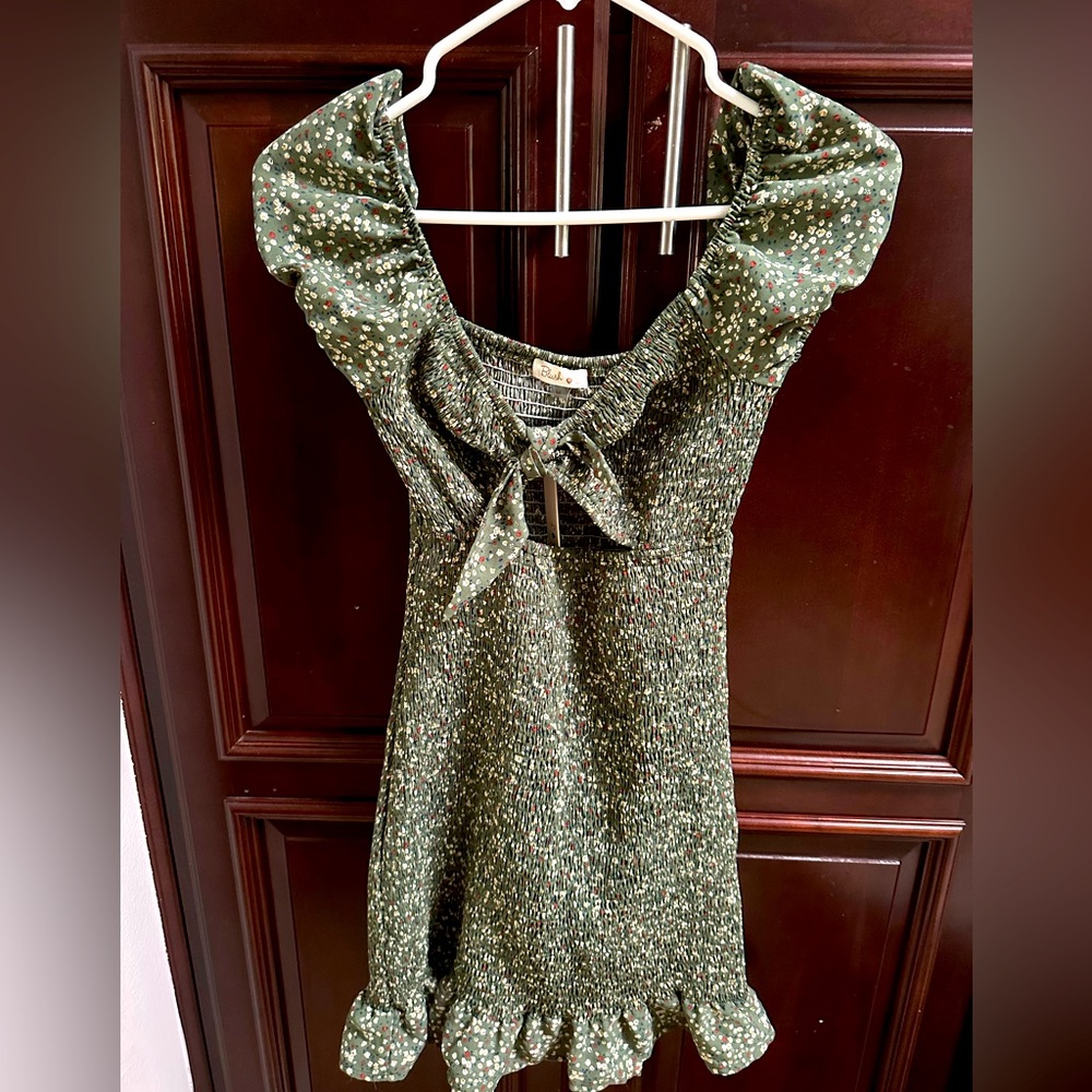 Mini dress - Picture 2 of 6